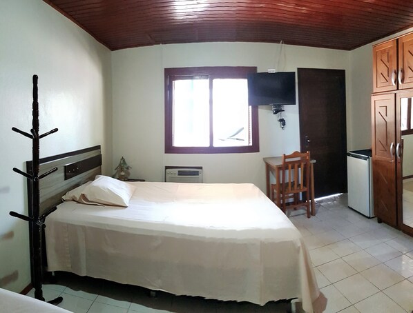 Superior Room | Minibar, free WiFi, bed sheets - Hotel Dal Cortivo (Candiota)