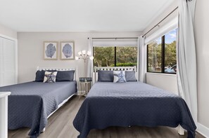 2 bedrooms, desk, iron/ironing board, travel crib