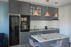 Apartamento, 3 habitaciones (Convivial) | Cocina privada | Cafetera o tetera y hervidor eléctrico