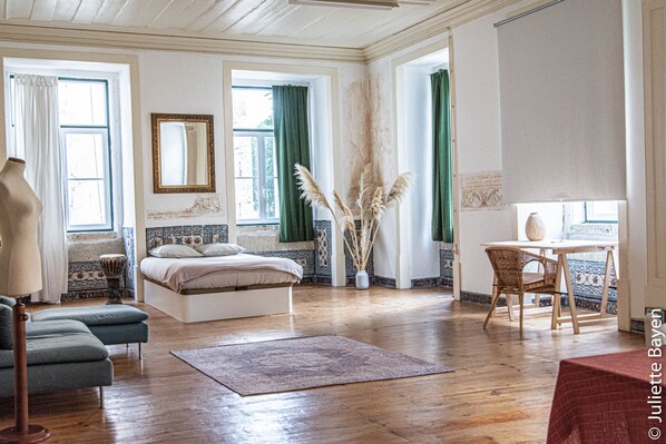 Studio Supérieur, salle de bains attenante, vue ville (2 Bedrooms) | Équipements de la chambre