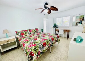 1 dormitorio, escritorio, tabla de planchar con plancha y wifi gratis