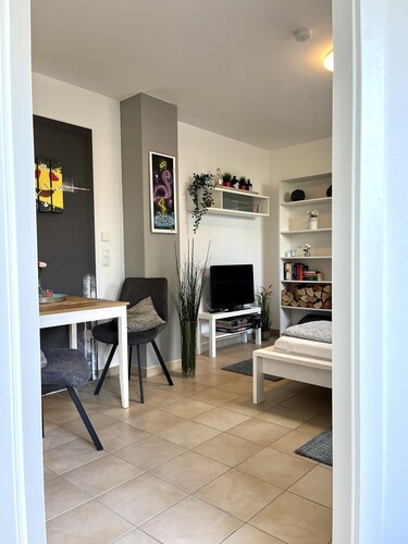 Nice apartment approx. 25sqm with small terrace. 5 minutes walk to the S-Bahn