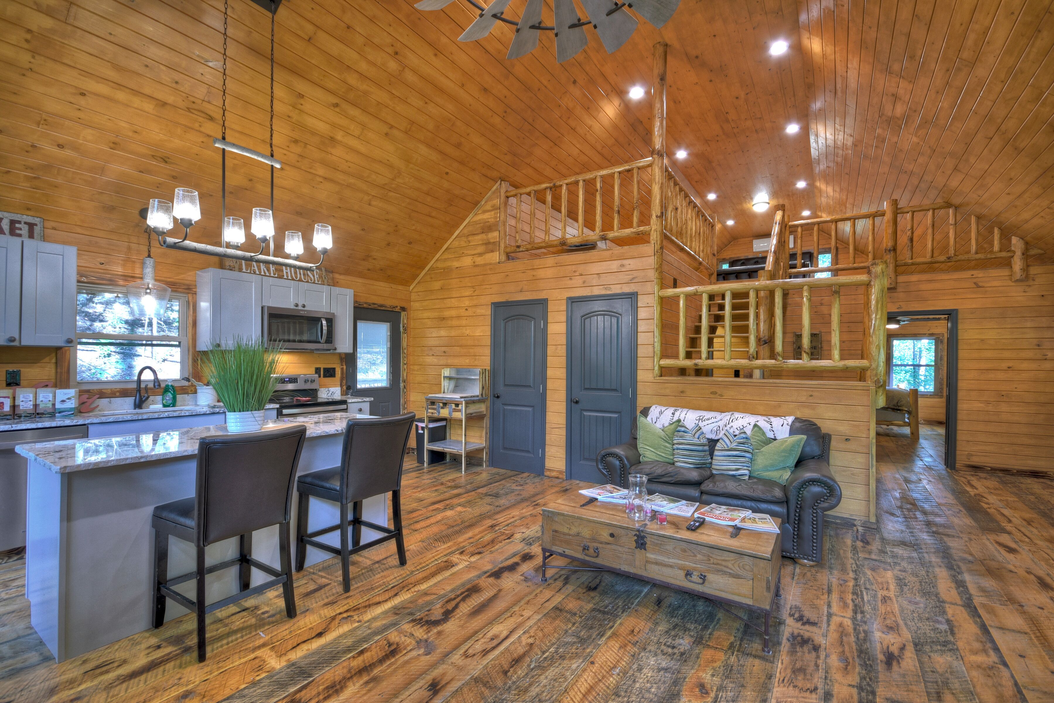 Modern Secluded Cabin w/Private Hot Tub