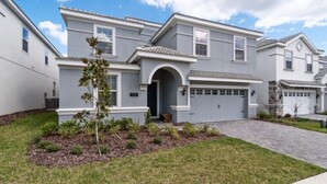 House | Exterior - Alluring 8bed 5bath Pool Villa at Champions Gate (Davenport)