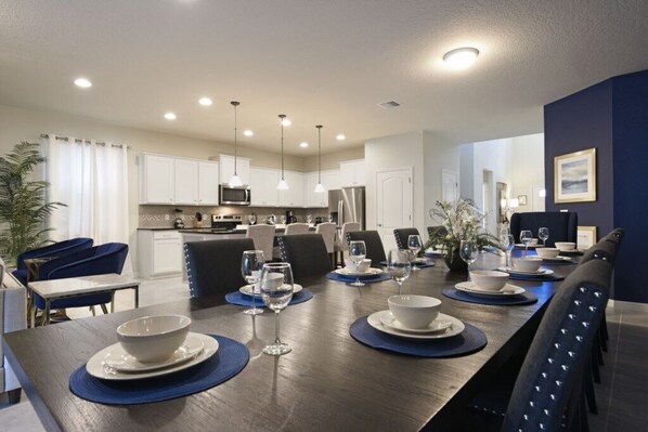 House | Private kitchen - Pleasing 8bed 6bath Pool Villa Windsor at Westside (Kissimmee)