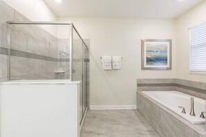 Bathroom - Plush 8bed 5bath Pool Villa Champions Gate (Davenport)