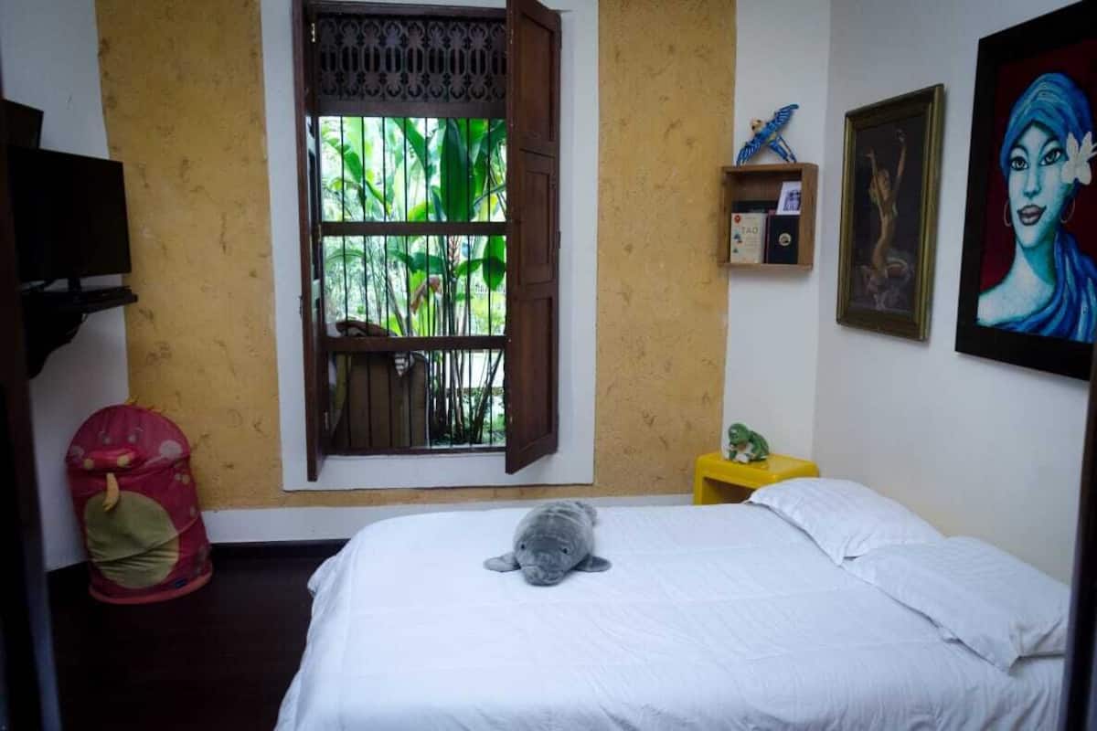 Quarto casal | Individualmente decorados, individualmente mobiliados, escrivaninha