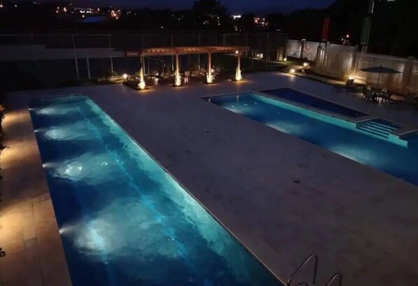 A heated pool - Valley Views Apartment - Uncomparable Views of San Jose (San Pablo)