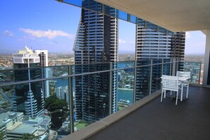 One Bedroom Apartment | Balcony