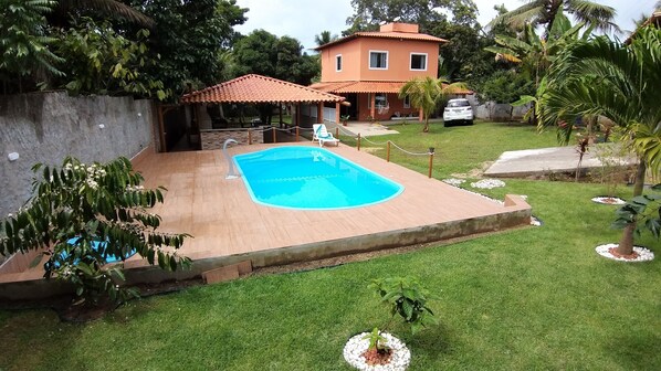 Piscine extérieure