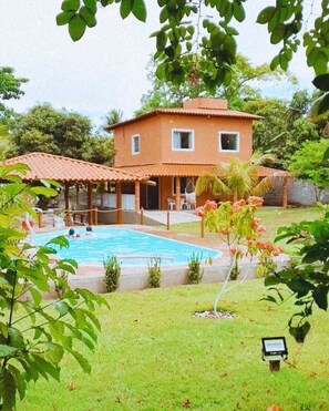 Piscine extérieure