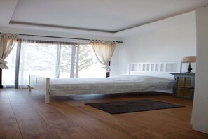 Villa | 4 bedrooms, free WiFi, bed sheets