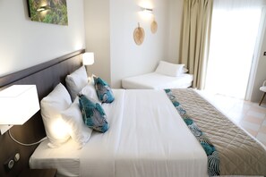 高档床上用品、免费迷你吧物品、客房内保险箱、隔音