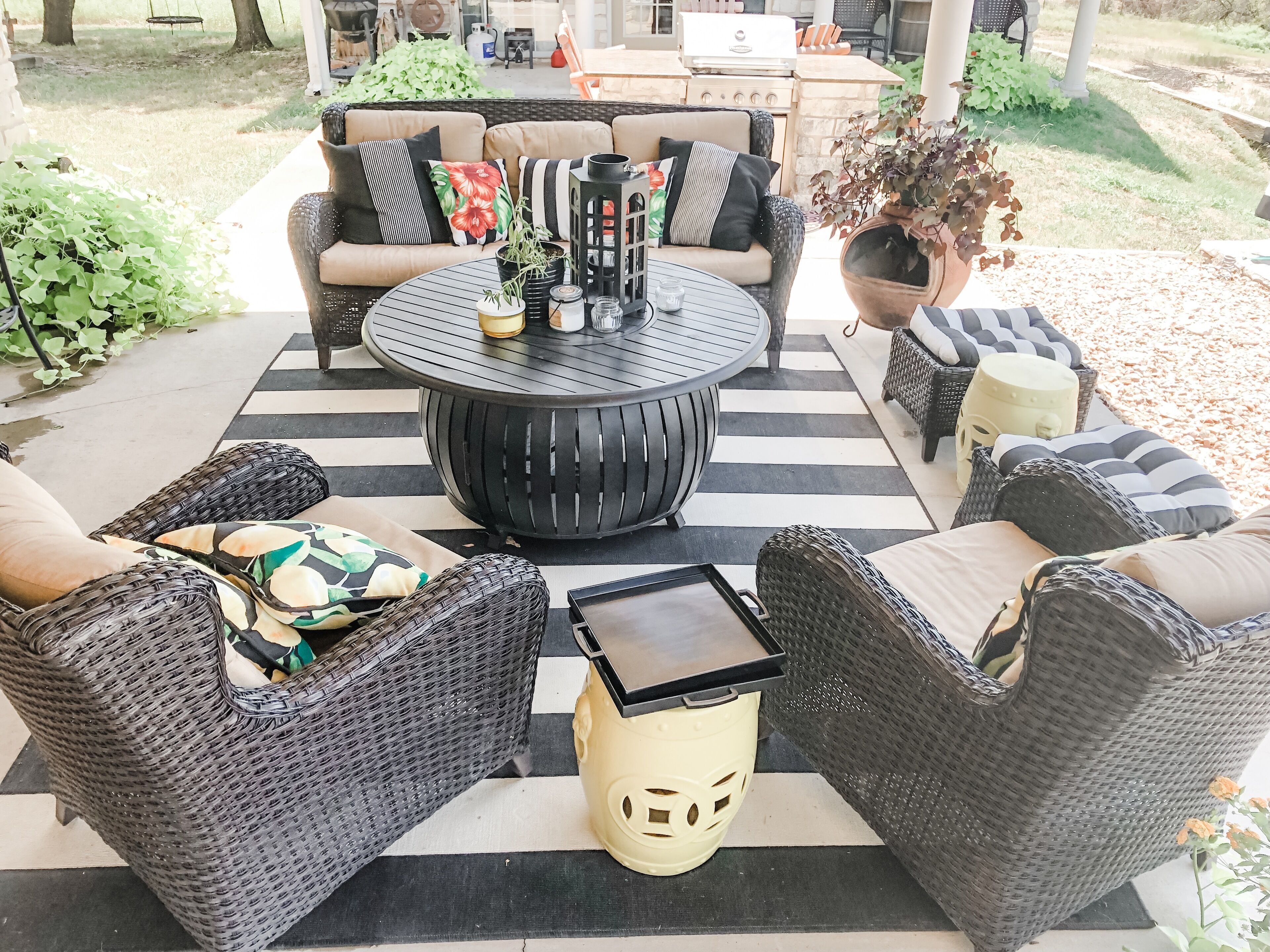 Love Grows BEST in Small Spaces!