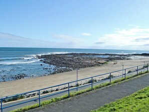 Fishing - 3 bedroom accommodation in Newbiggin-by-the-Sea (Newbiggin-by-the-Sea)