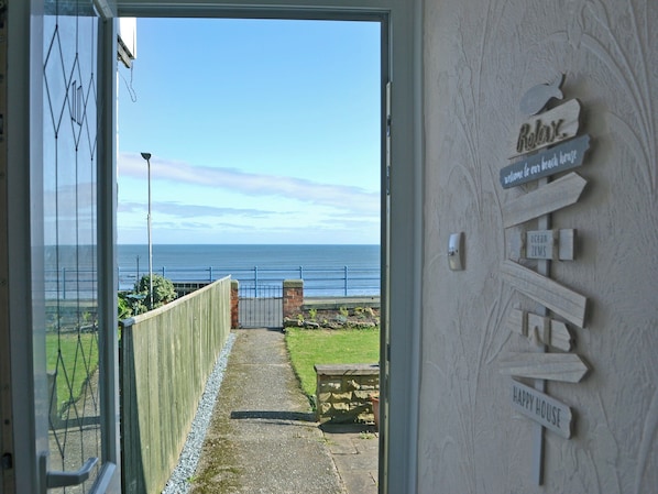 Interior - 3 bedroom accommodation in Newbiggin-by-the-Sea (Newbiggin-by-the-Sea)