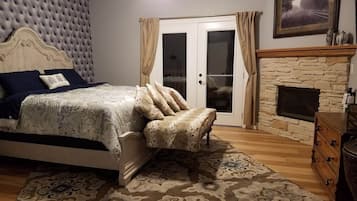 12 bedrooms, iron/ironing board, free WiFi, bed sheets