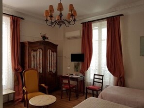 Décoration personnalisée, ameublement personnalisé, bureau