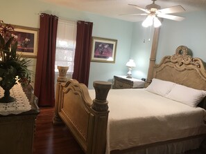 4 Schlafzimmer, Bügeleisen/Bügelbrett, kostenloses WLAN, Bettwäsche