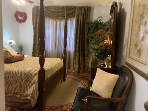 4 bedrooms, iron/ironing board, travel cot, free WiFi