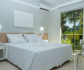 Executive-Suite | Minibar, Zimmersafe, Schreibtisch, kostenloses WLAN