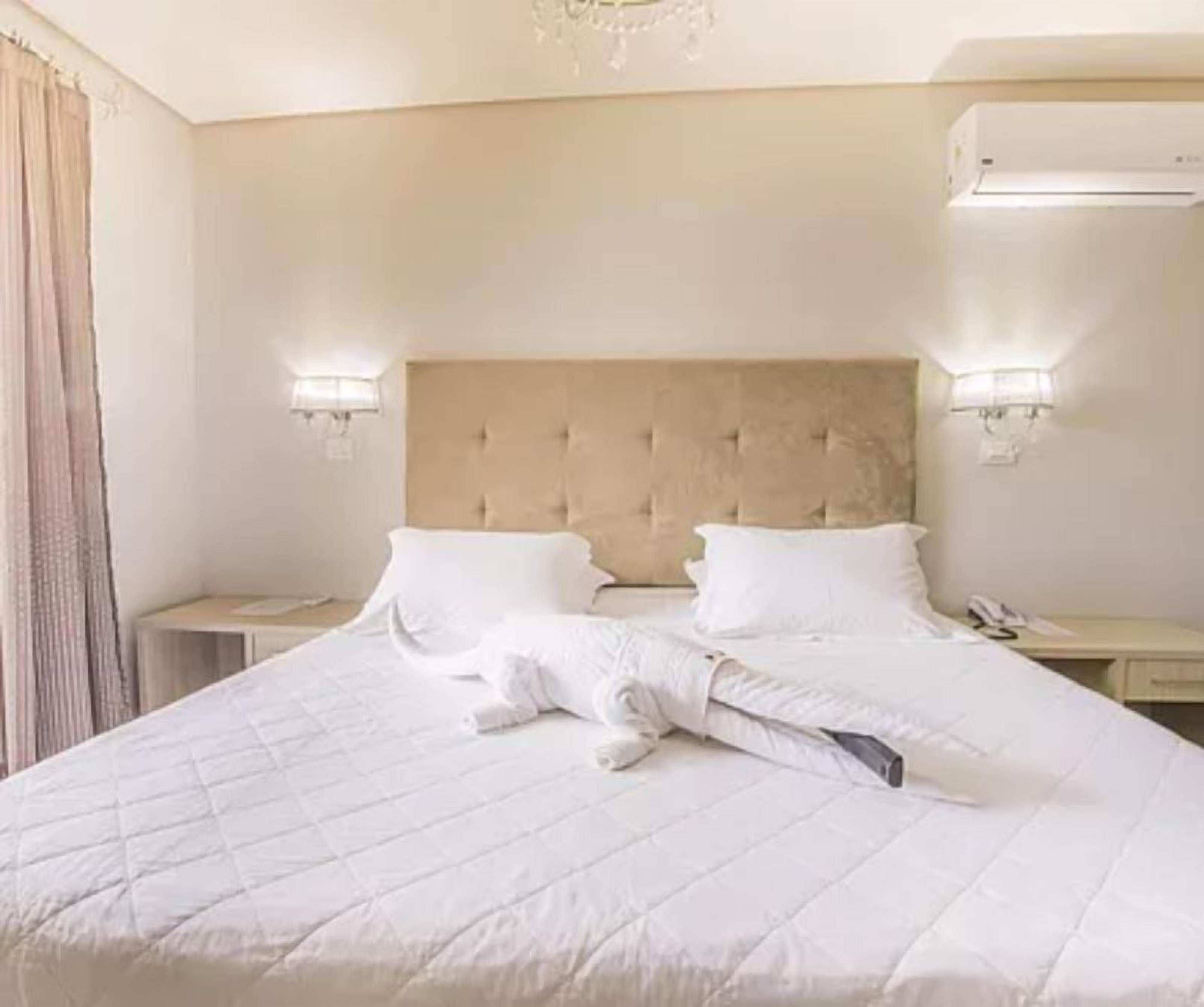 presidential suite | 1 bedroom, minibar, in-room safe, desk