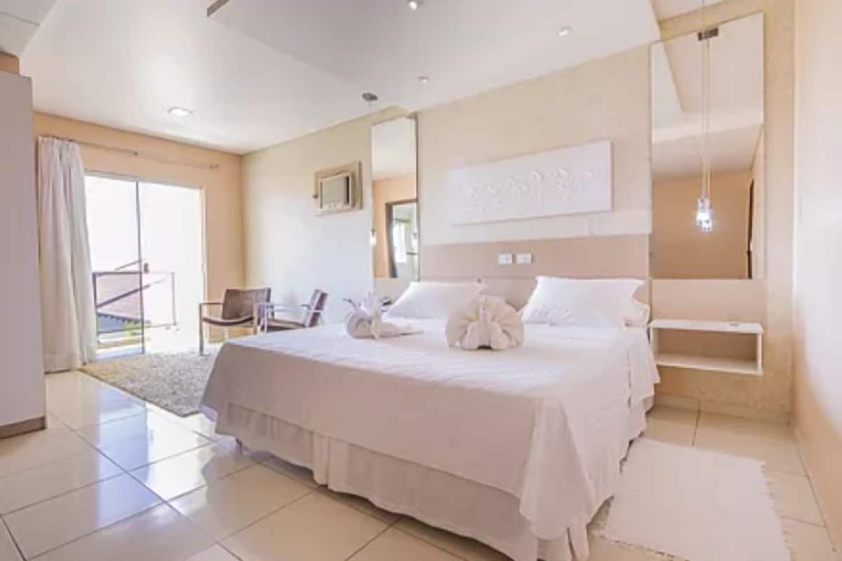 superior suite | 1 bedroom, minibar, in-room safe, desk