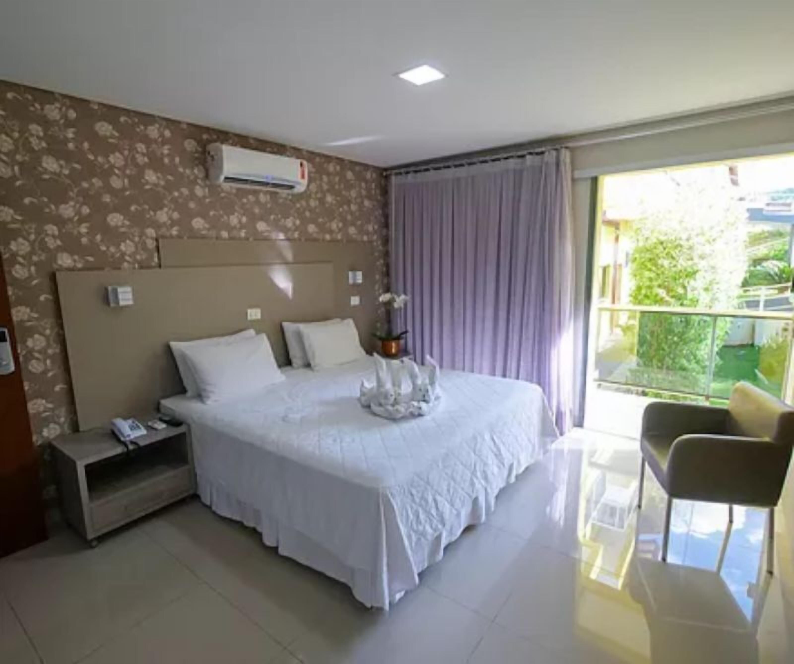 Minibar, coffre-fort, bureau, accès au Wi-Fi (inclus)