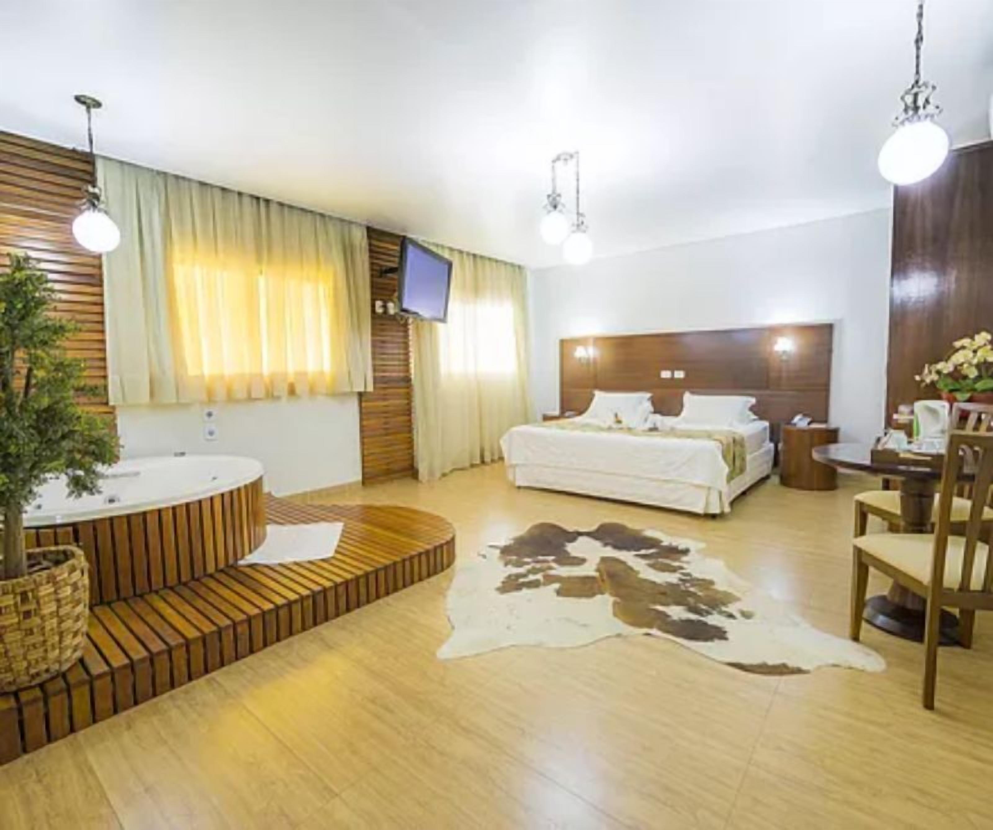 comfort suite | 1 bedroom, minibar, in-room safe, desk