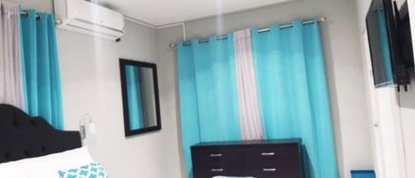 2 bedrooms, in-room safe, iron/ironing board, WiFi