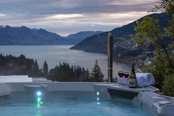 Spa pool with views