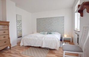 3 camere, culla da viaggio, Wi-Fi gratuito