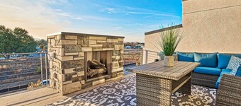 Beautiful 3 bedroom townhome in Old Town North, Brewery District