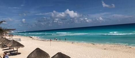 Aan het strand