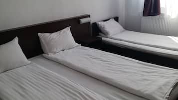 Phòng 3 Deluxe | Bộ đồ giường cao cấp, chăn bông, phòng cách âm