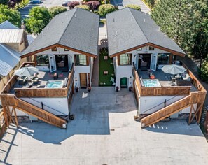Exterior - Welcome To Your Perfect Group Retreat! Sleeps up to 26 Hot Tub Pets Welcome! (Leavenworth)