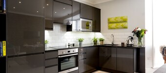 * Stylish * Central * Sea View * Modern
