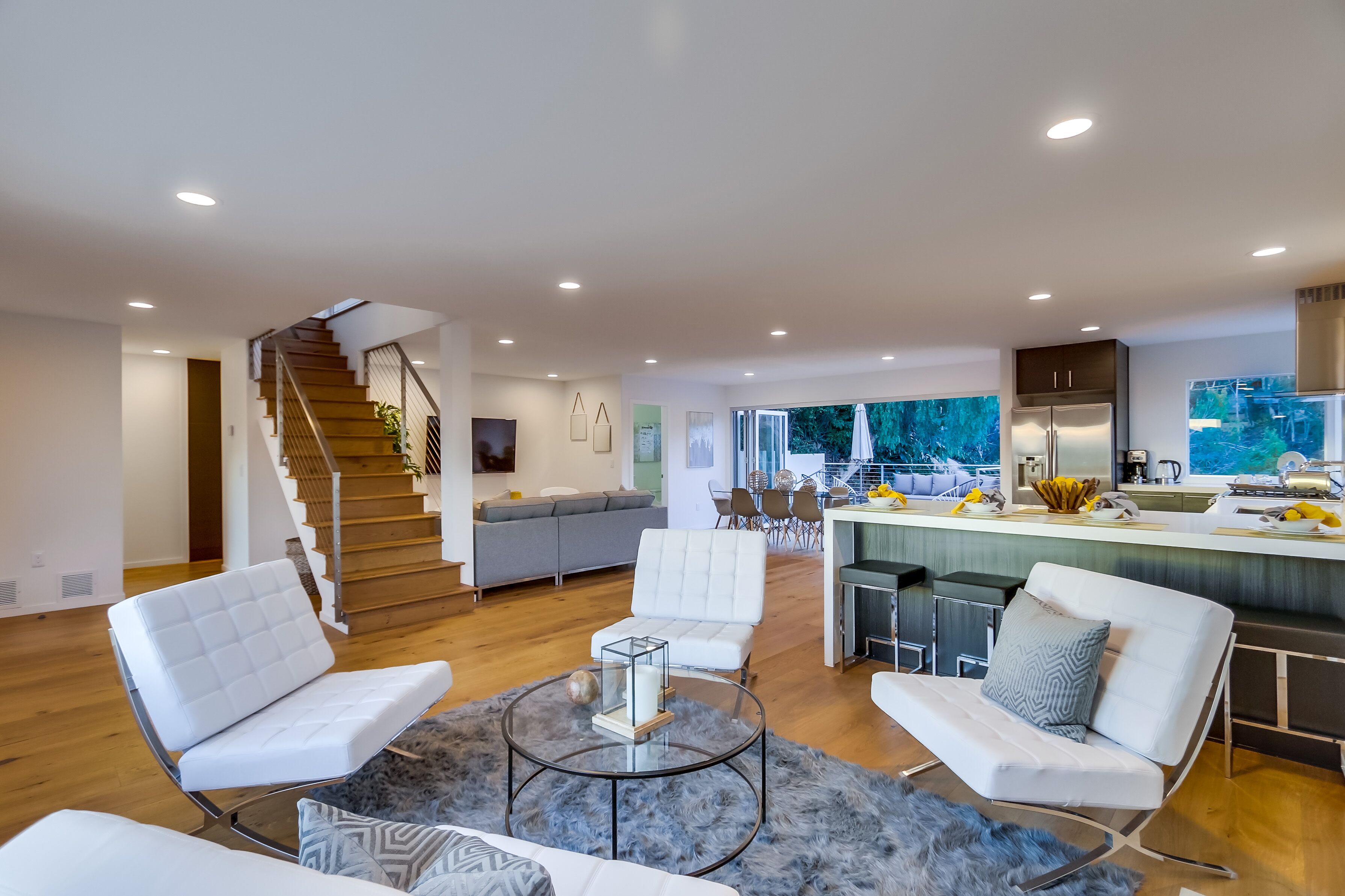 Luxury Retreat with Ocean & Canyon panoramic views, 5min to dwtn, multiple decks