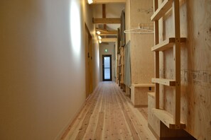 Mixed Dormitory Room (Shared Bathroom) | Free WiFi, bed sheets - BED N CHILL Shippoya - Hostel (Mitoyo)