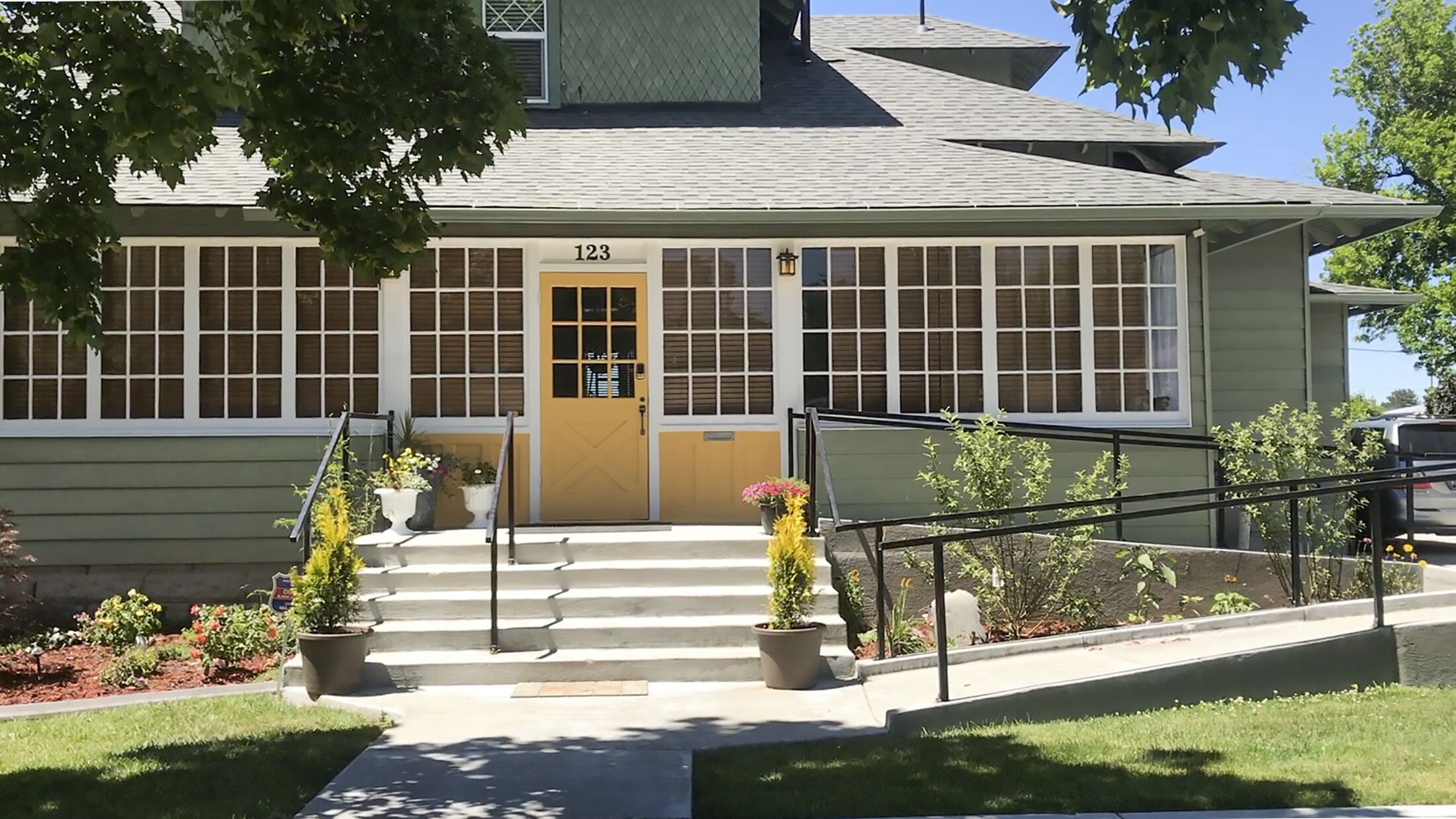 Charming 1903 Home In Historic Downtown Nampa, Sleeps 12