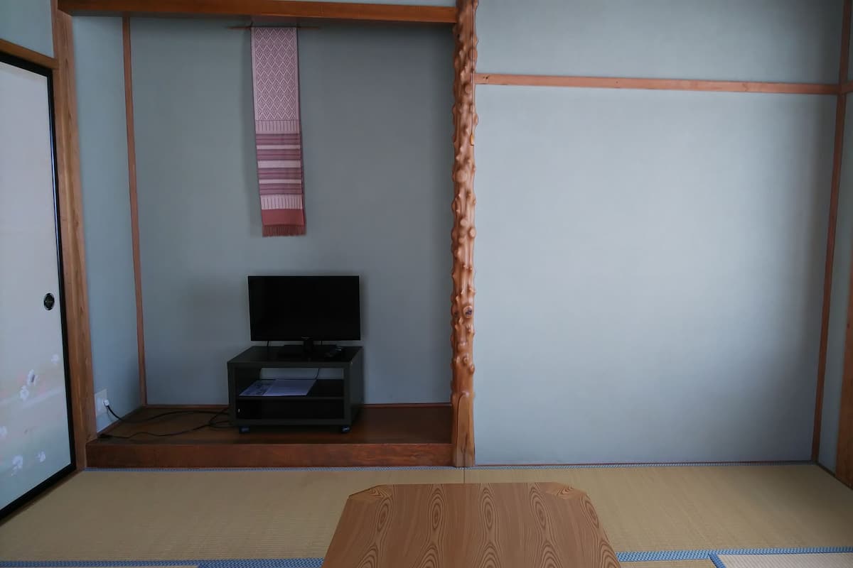 Japanese Style Room | Free WiFi