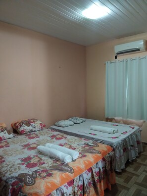 Habitación triple Grand | Wifi gratis y ropa de cama
