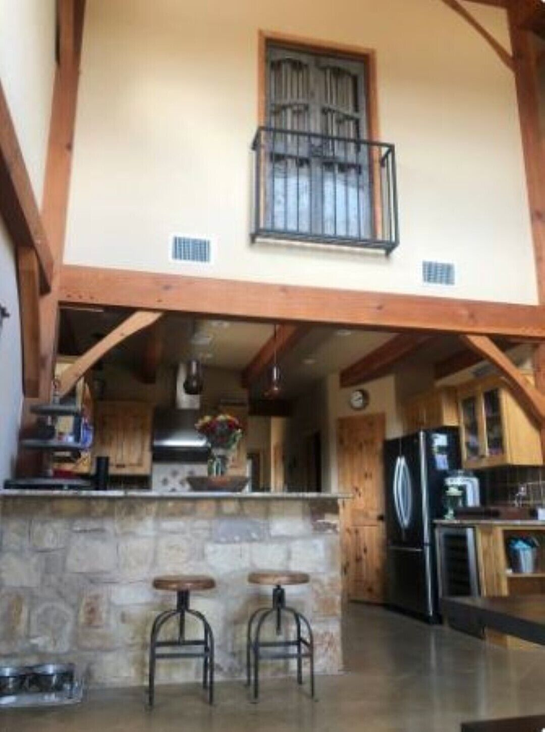 Texas Hill Country House- 17 private, dog friendly acres 