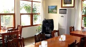 Daily cooked-to-order breakfast for a fee - Villa Begumhan Pansiyon (Antalya)