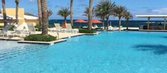 Completely Rebuilt, redesigned, luxurious vills at Dawn Beach, St.Martin