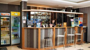 Bar (on property) - Hotel Dostyk (Shymkent)