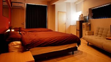 Familiekamer (Standard 201) | Een bureau, geluiddichte muren, gratis wifi