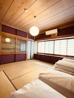 1 habitación, sistema de insonorización, wifi gratis y ropa de cama