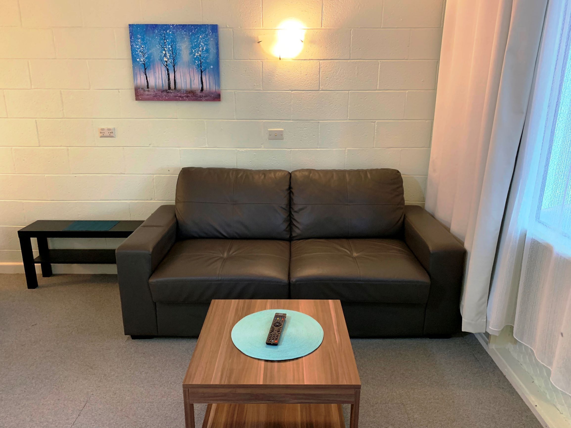 Pet friendly - classic Country Motel Room near Murray 