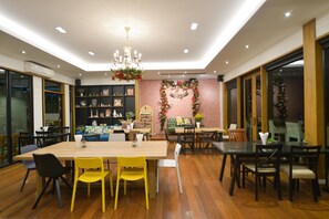 Interior - Phuket View Coffee and Resort (Chalong)